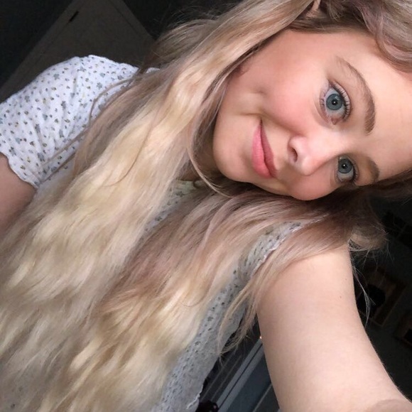 Meet your Posher, Allie - Picture 1 of 1